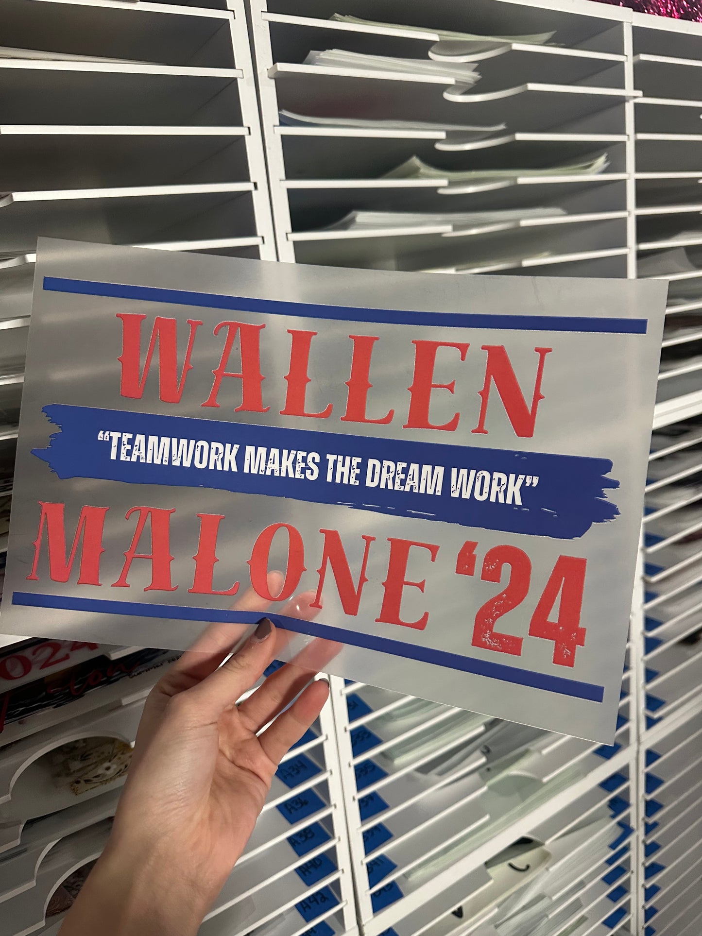 FULL COLOR SCREEN PRINT - W A L L E N